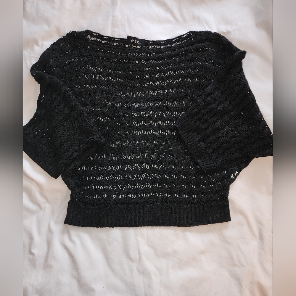 Women's short-sleeved knit crop sweater